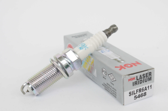 SILFR6A11 NGK Свеча зажигания
