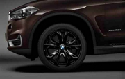 36112357536 BMW Колесо в сборе зимнее л/с диск, черн.