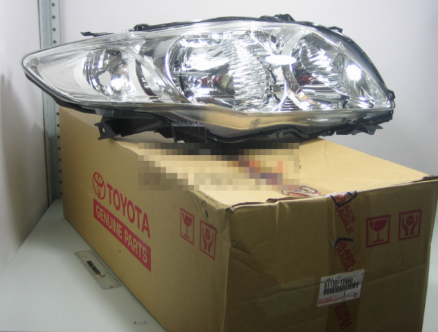 8113012A60 TOYOTA Основная фара