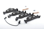 8W0698151AQ VAG 1 комплект тормозных колодок для дисковых тормозов