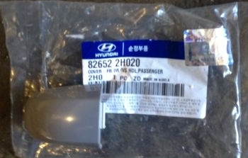 826522H020 HYUNDAI-KIA РАМКА РУЧКИ ДВЕРИ