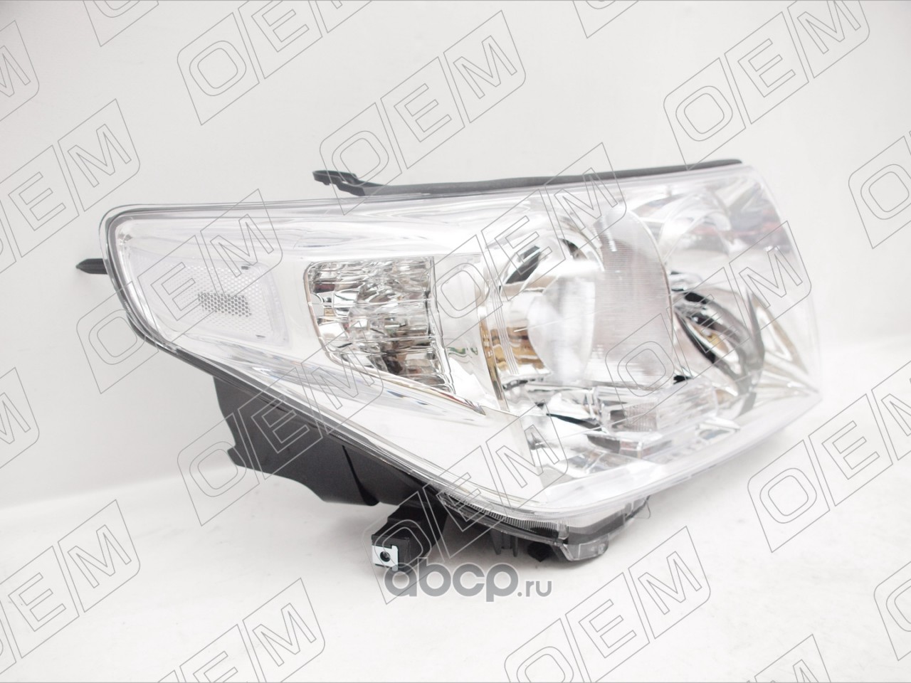OEM0455FR O.E.M. Фара правая Toyota Land Cruiser 2007-2012 ксенон