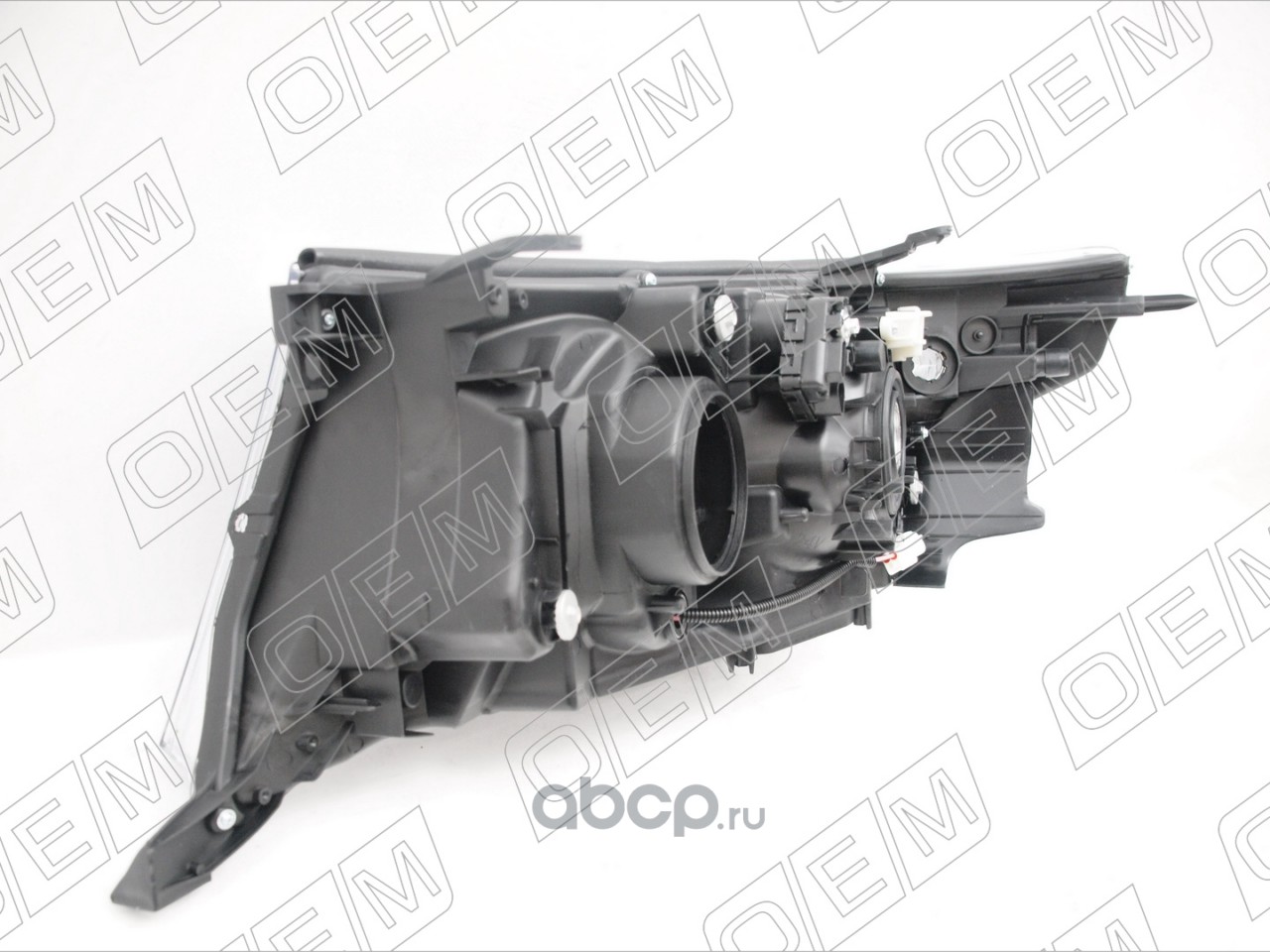 OEM0455FR O.E.M. Фара правая Toyota Land Cruiser 2007-2012 ксенон