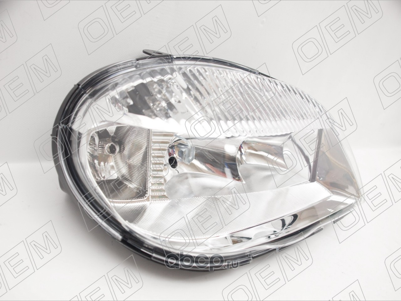 OEM0418FR O.E.M. Фара правая Chevrolet Niva 1 2002-2009