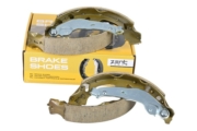 Z06857 ZENTPARTS колодки тормозные барабанные!\ Citroen C1, Peugeot 107, Toyota Yaris <01/Aygo 1.0/1.4D 05>